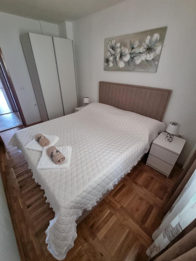 Apartments Ledic Krvavica Eksteriør bilde